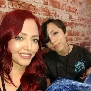 Meet your Posher, Miss